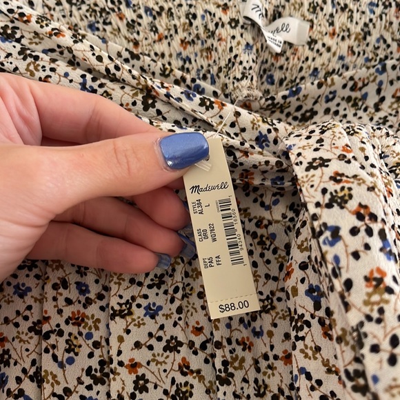 NWT Tie-Waist Tiered Mini Skirt in Fieldwalk Floral Antique Cream | Size L - Picture 8 of 8